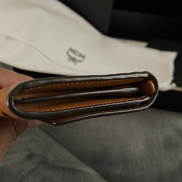 MCM wallet 100% Authentic - Picture 10 of 16